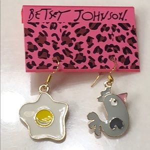 🌺 What Came First Chicken🐔or The 🥚 Egg Earrings